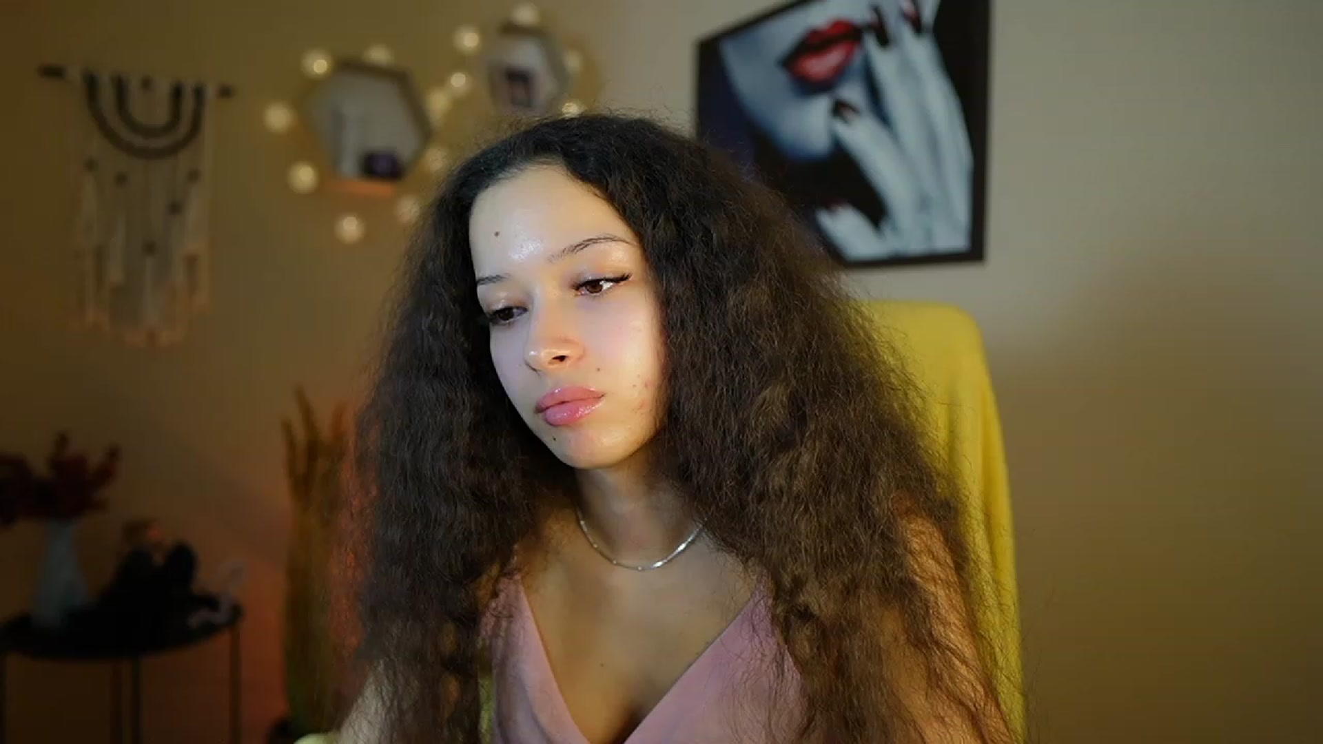 Gallery image thumbnail from Abbie_Maley18's myfreecams stream on, 01/09/2024, 16:57 image 1 of 20