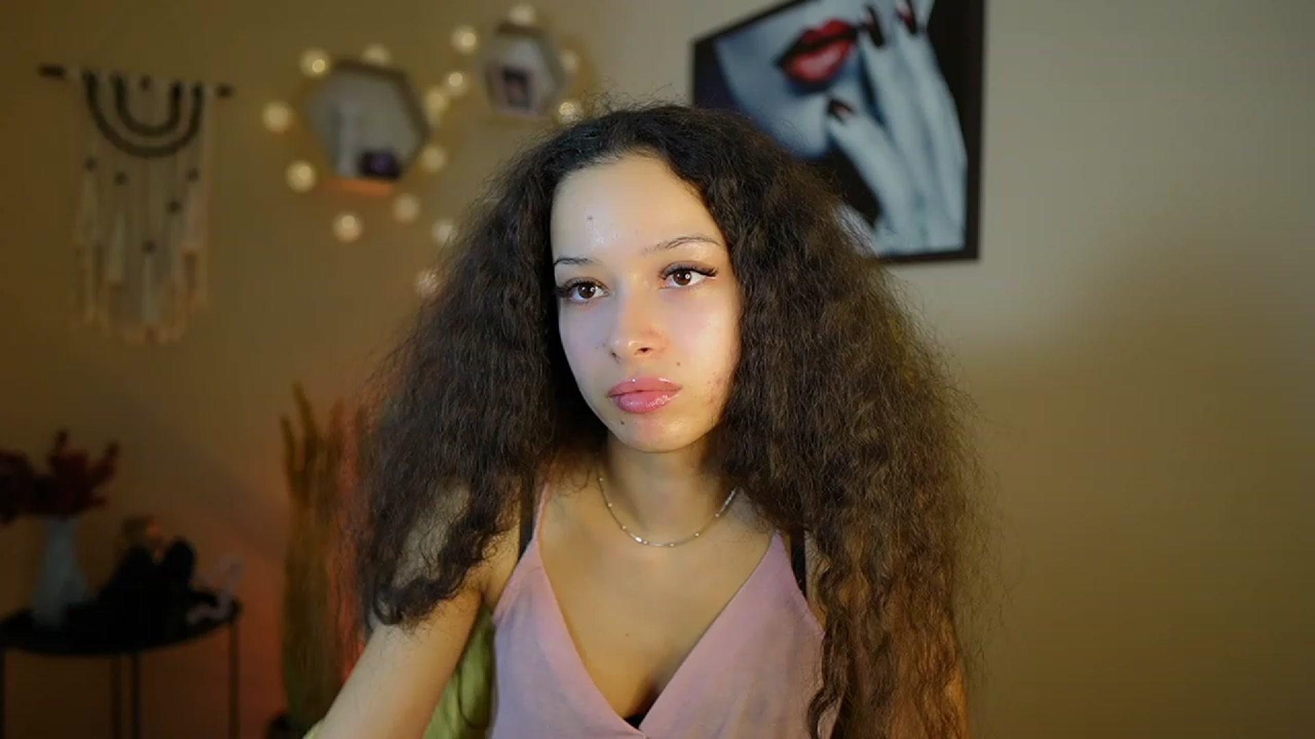 Gallery image thumbnail from Abbie_Maley18's myfreecams stream on, 01/09/2024, 16:57 image 2 of 20