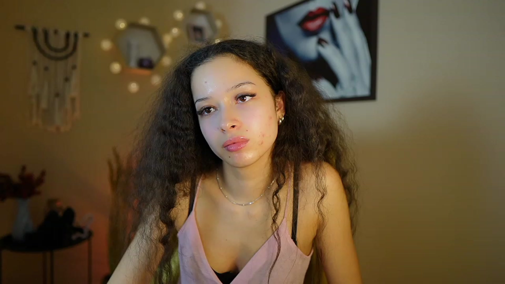 Gallery image thumbnail from Abbie_Maley18's myfreecams stream on, 01/09/2024, 16:57 image 16 of 20