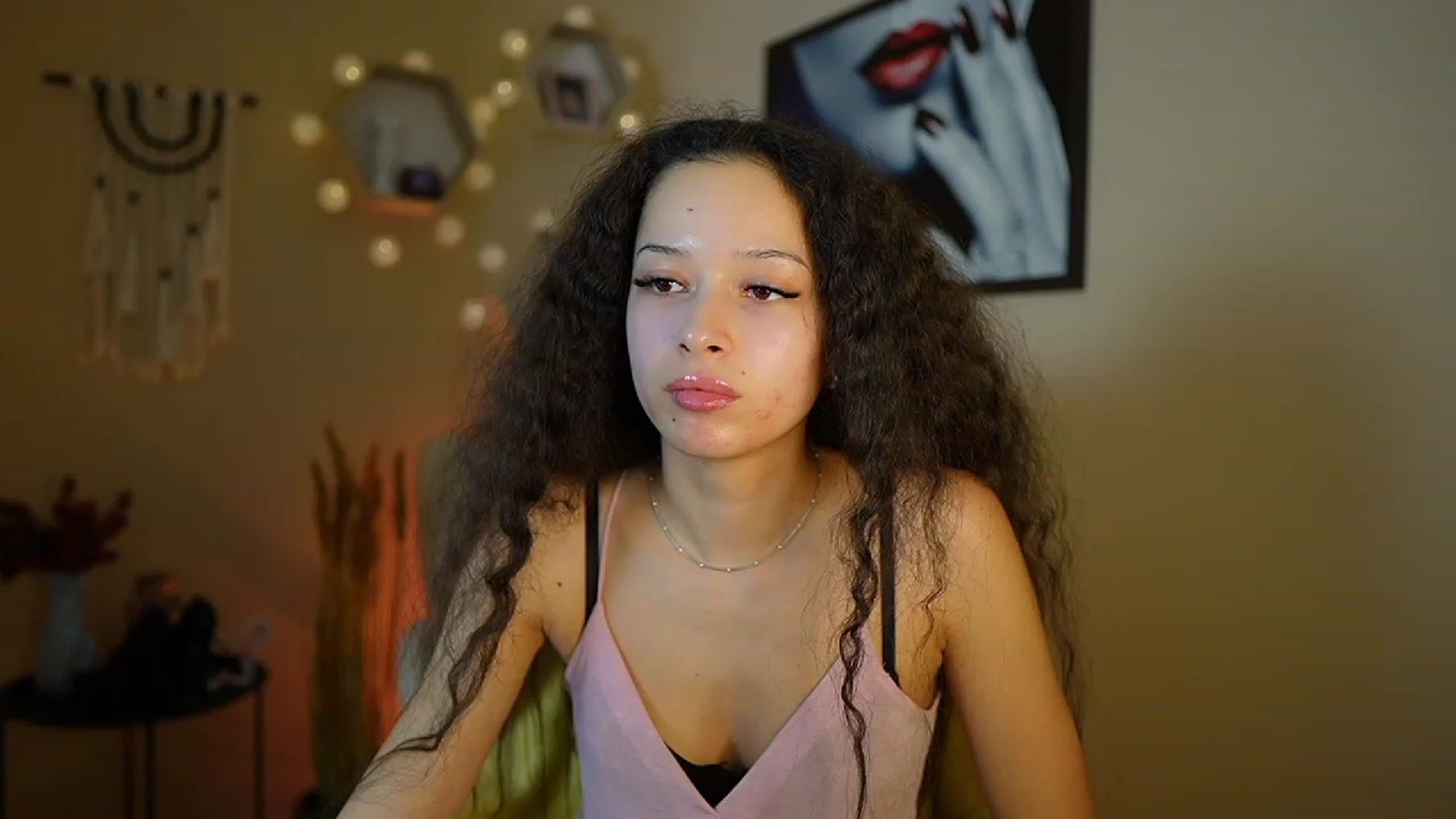 Gallery image thumbnail from Abbie_Maley18's myfreecams stream on, 01/09/2024, 16:57 image 14 of 20
