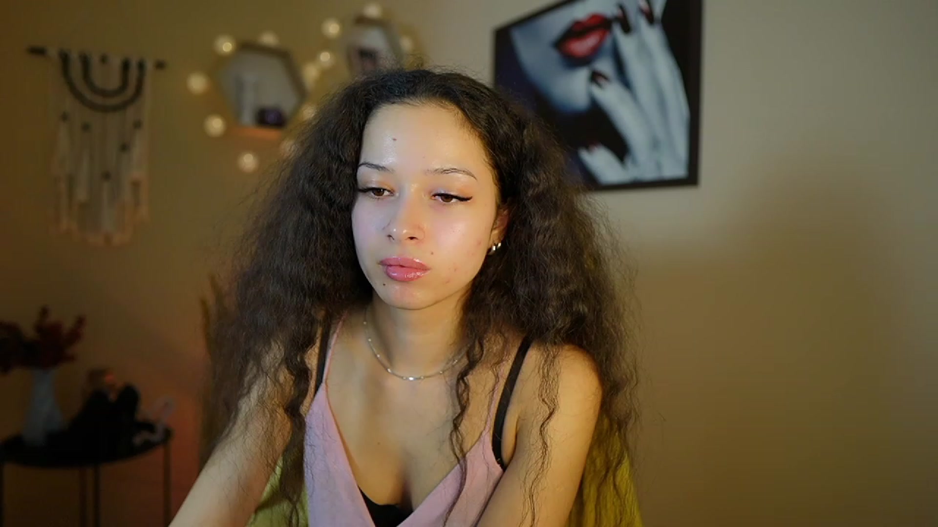 Gallery image thumbnail from Abbie_Maley18's myfreecams stream on, 01/09/2024, 16:57 image 17 of 20