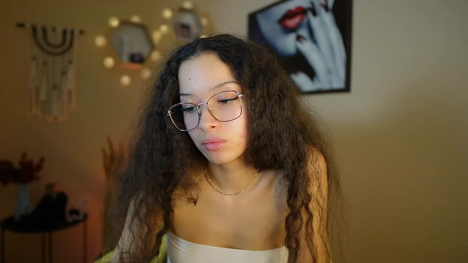 Gallery image thumbnail from Abbie_Maley18's myfreecams stream on, 01/10/2024, 14:53 image 7 of 20