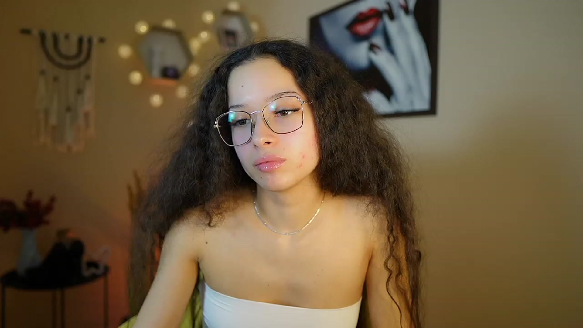 Gallery image thumbnail from Abbie_Maley18's myfreecams stream on, 01/10/2024, 14:53 image 3 of 20