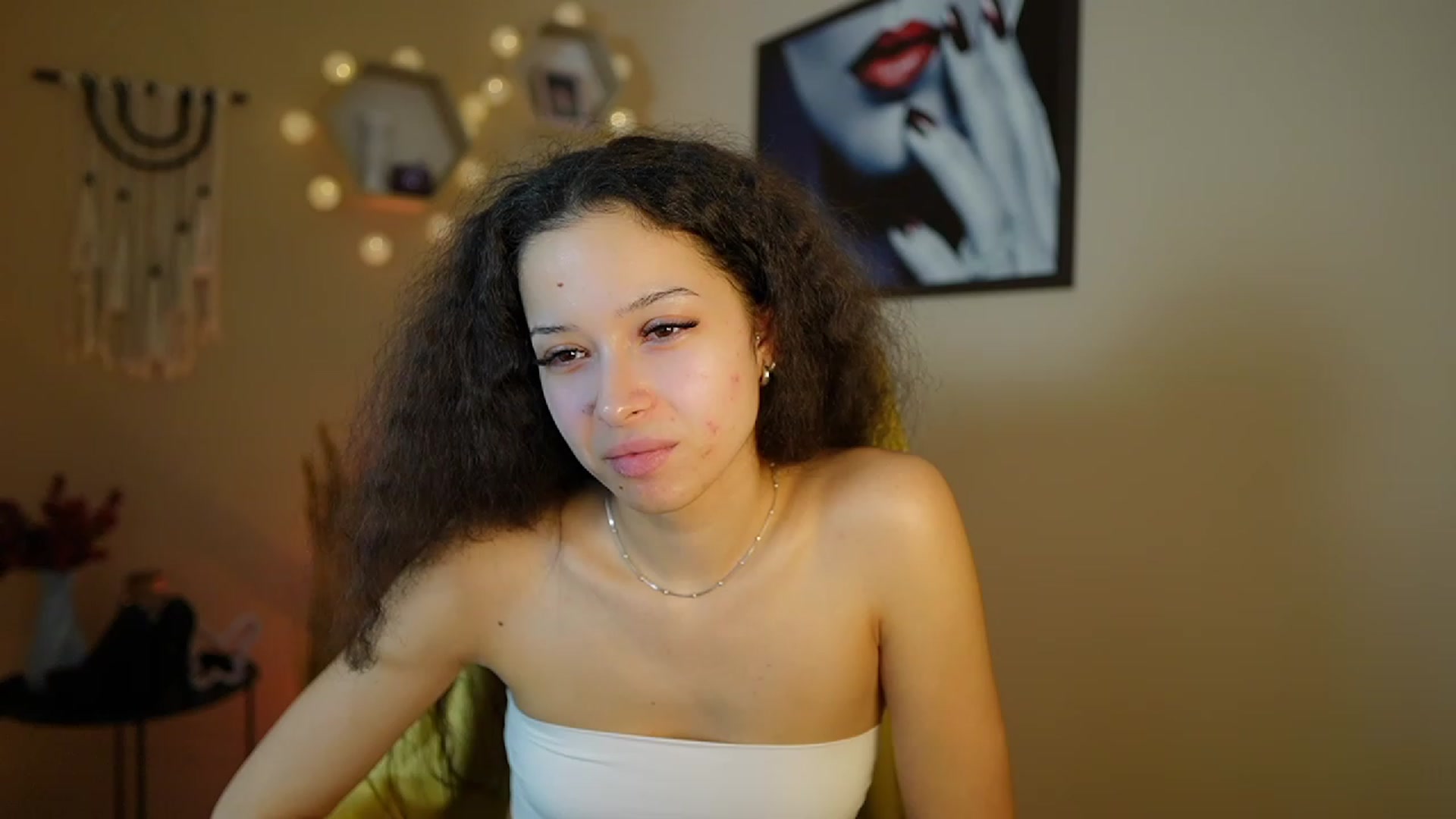 Gallery image thumbnail from Abbie_Maley18's myfreecams stream on, 01/10/2024, 16:54 image 11 of 20