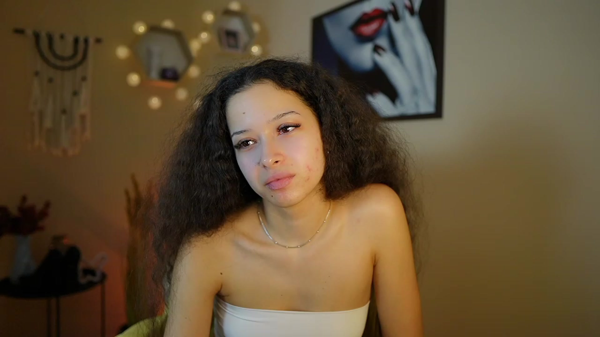 Gallery image thumbnail from Abbie_Maley18's myfreecams stream on, 01/10/2024, 16:54 image 15 of 20