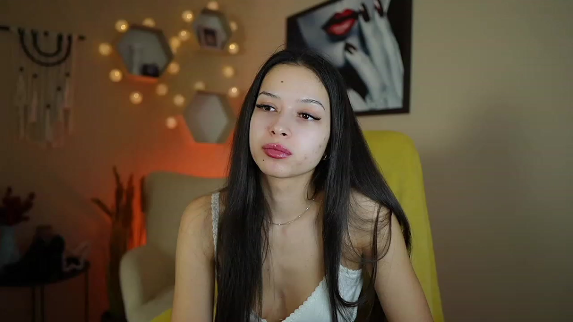 Gallery image thumbnail from Abbie_Maley18's myfreecams stream on, 01/11/2024, 18:40 image 3 of 20