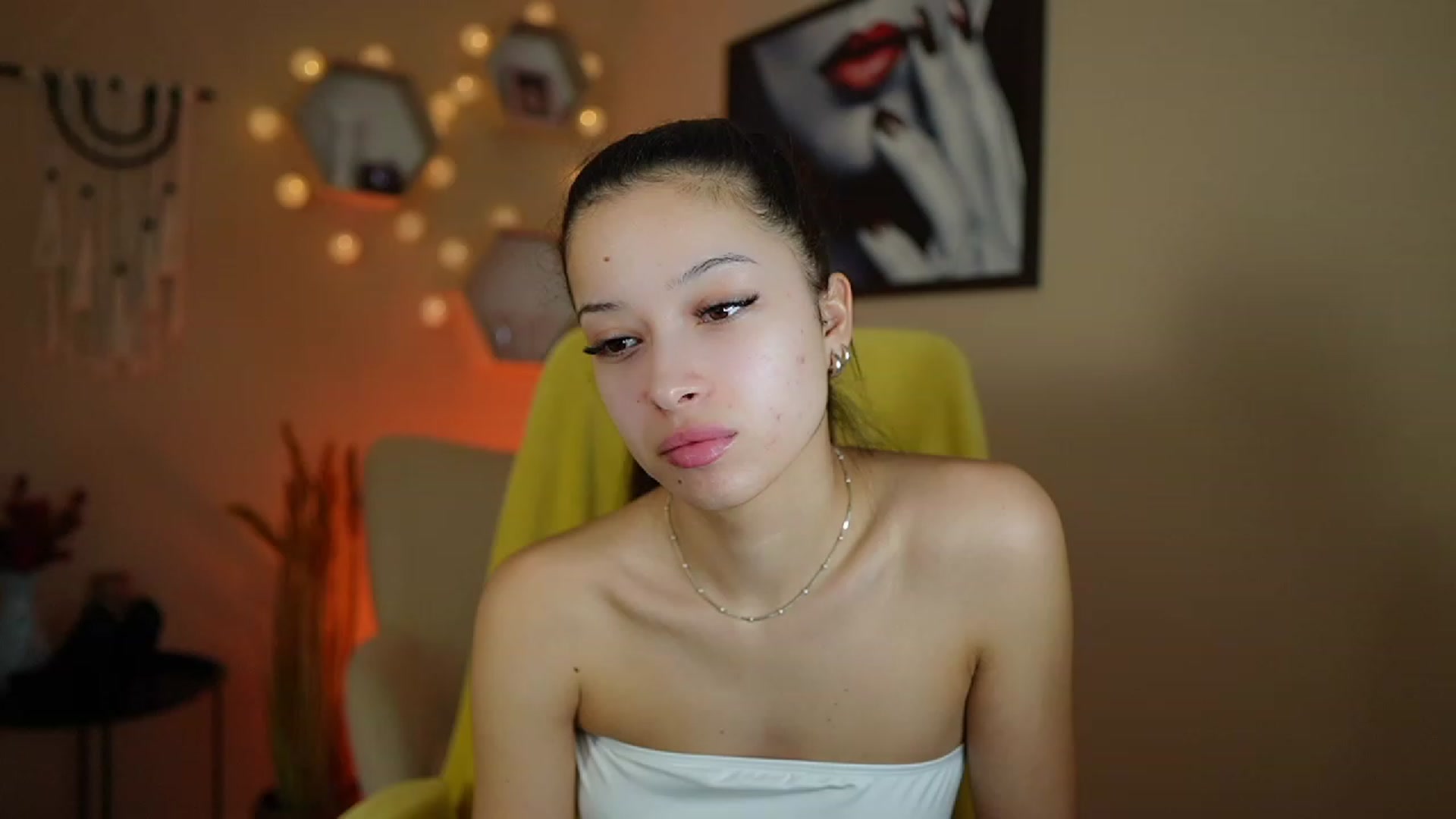 Gallery image thumbnail from Abbie_Maley18's myfreecams stream on, 01/12/2024, 15:03 image 5 of 20