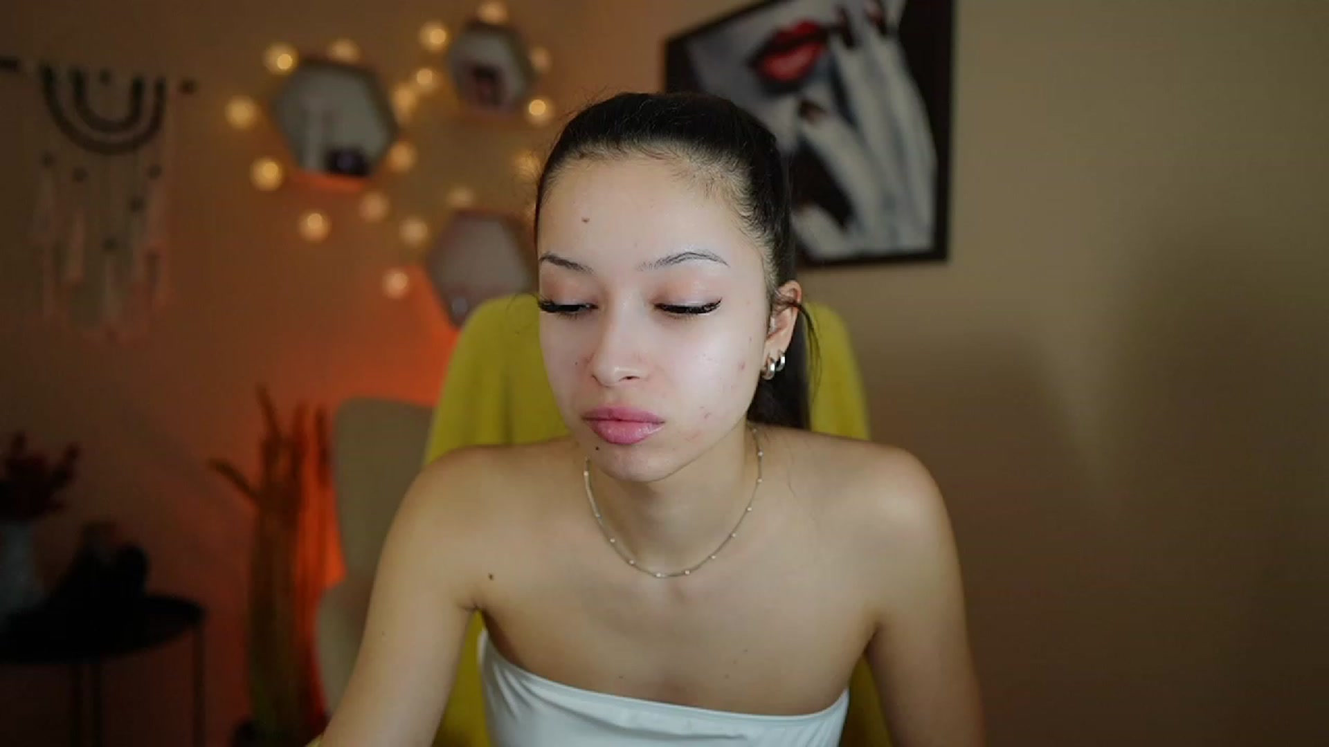 Gallery image thumbnail from Abbie_Maley18's myfreecams stream on, 01/12/2024, 15:03 image 1 of 20
