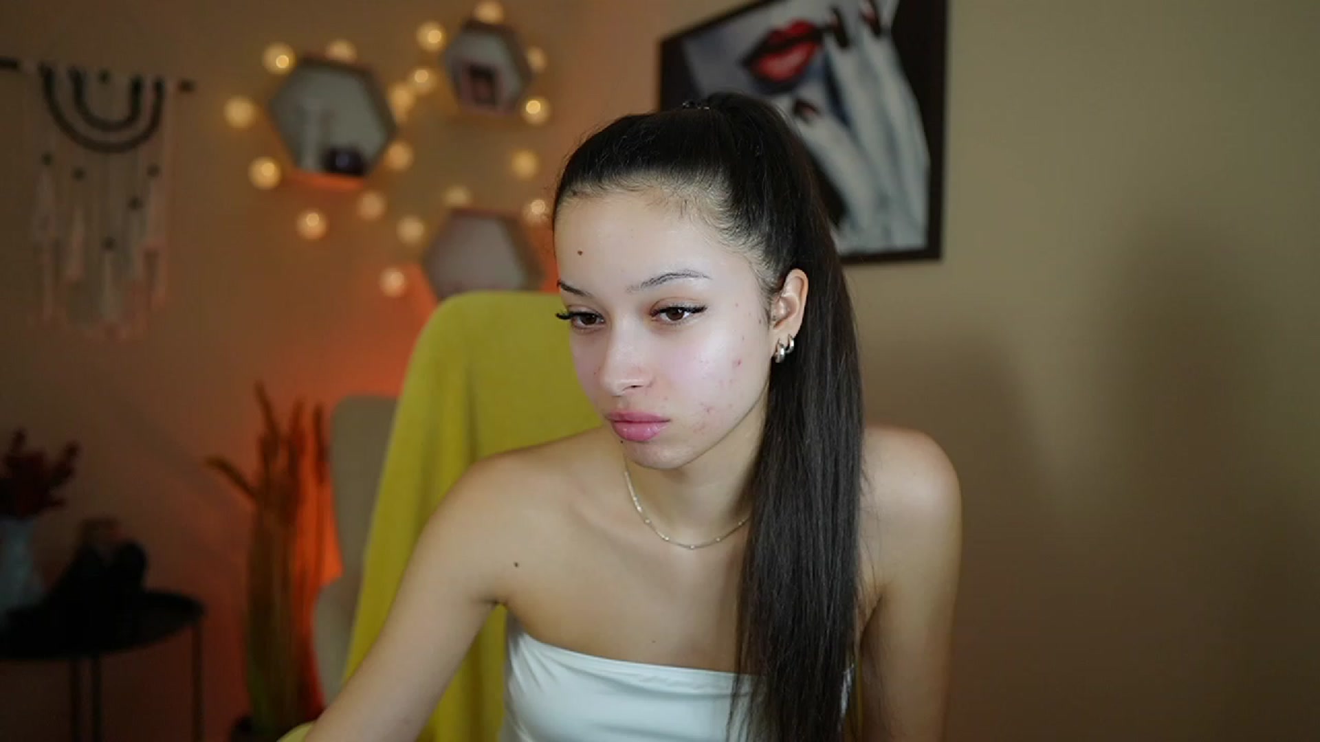 Gallery image thumbnail from Abbie_Maley18's myfreecams stream on, 01/12/2024, 15:03 image 13 of 20