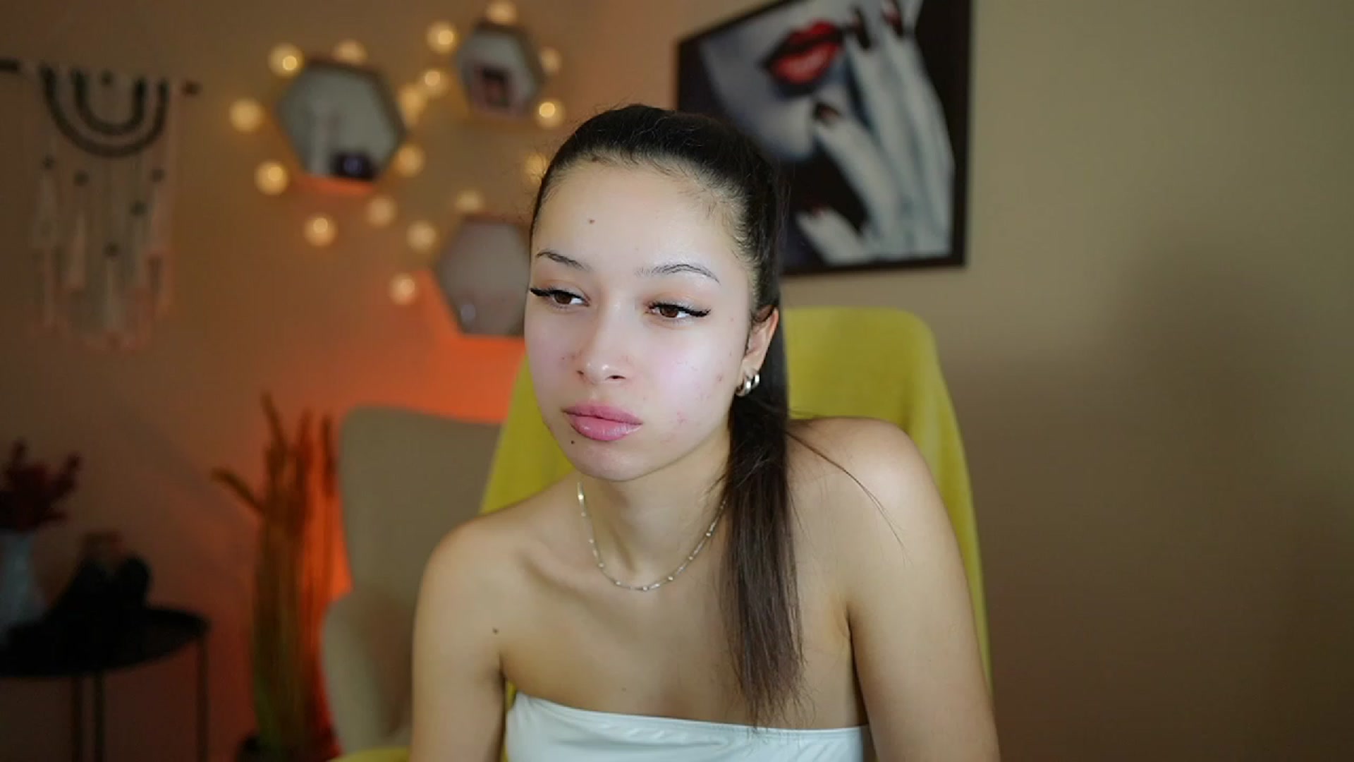Gallery image thumbnail from Abbie_Maley18's myfreecams stream on, 01/12/2024, 15:03 image 19 of 20
