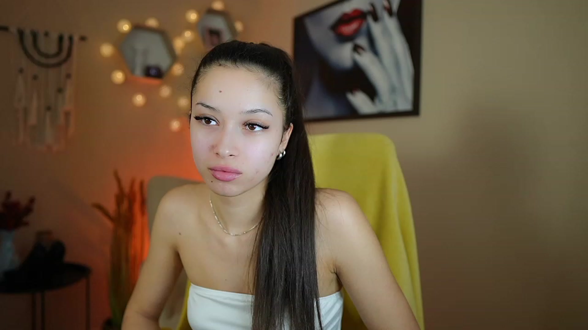 Gallery image thumbnail from Abbie_Maley18's myfreecams stream on, 01/12/2024, 15:03 image 14 of 20