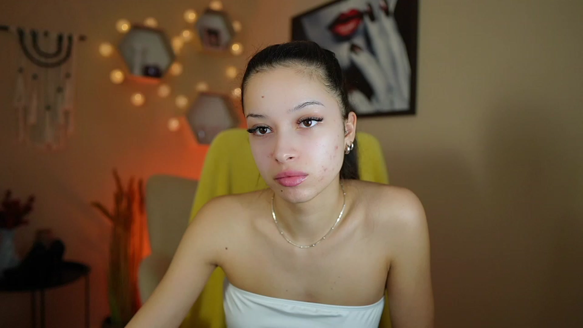 Gallery image thumbnail from Abbie_Maley18's myfreecams stream on, 01/12/2024, 15:03 image 3 of 20
