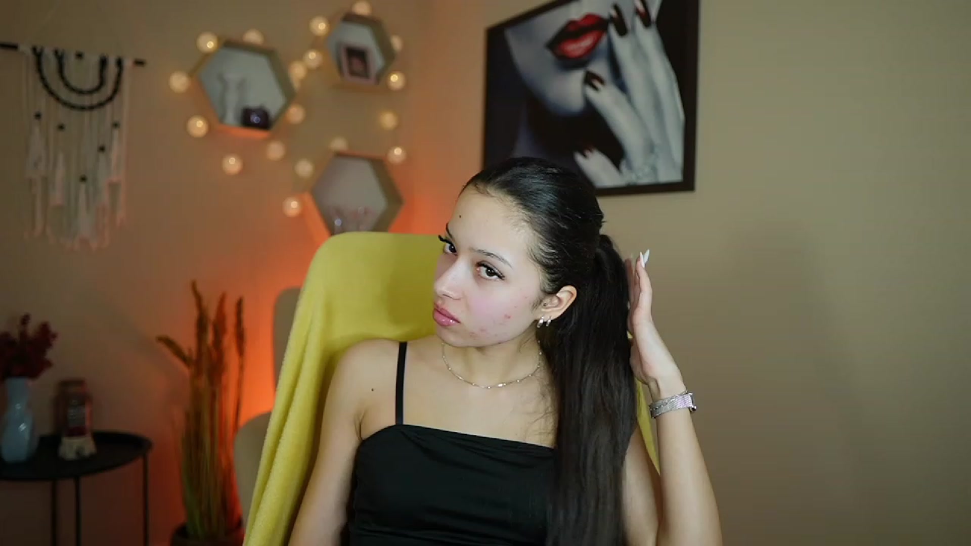 Gallery image thumbnail from Abbie_Maley18's myfreecams stream on, 01/15/2024, 15:35 image 10 of 20