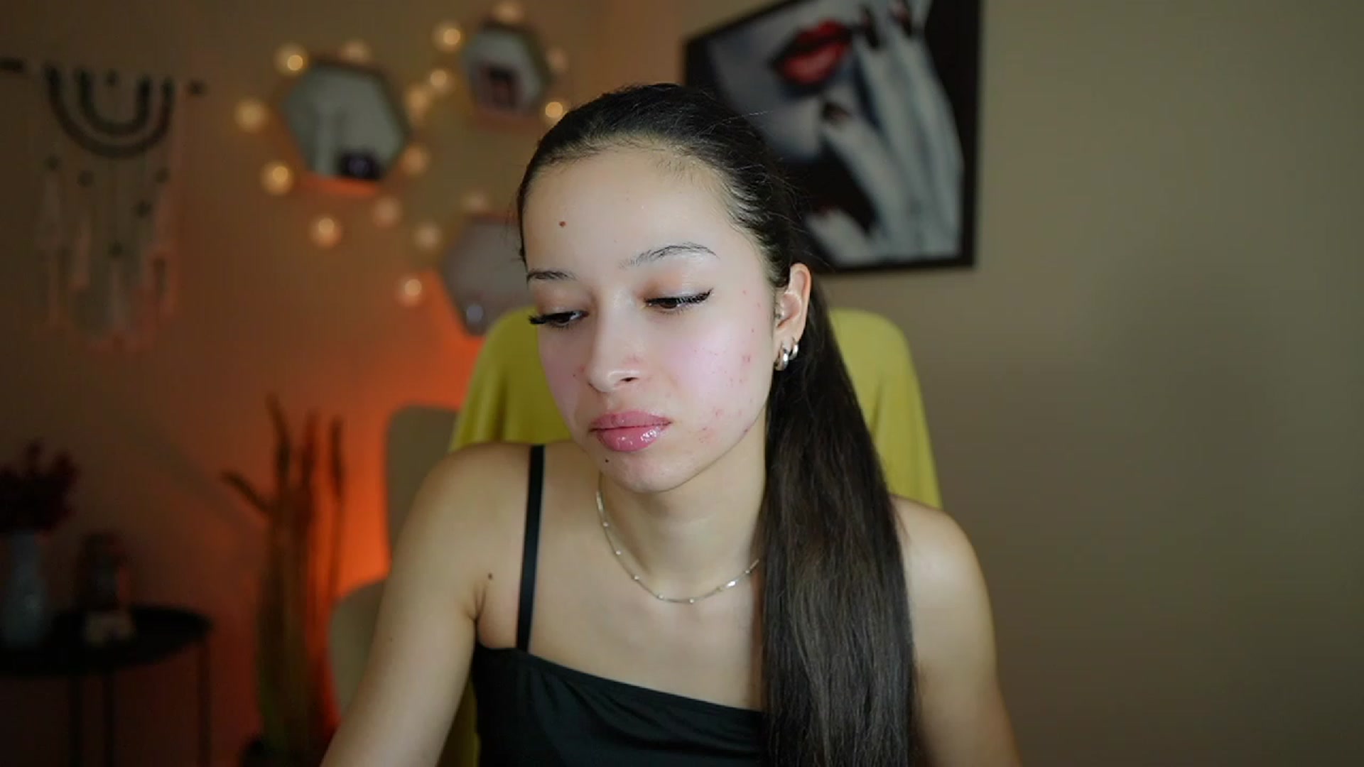 Gallery image thumbnail from Abbie_Maley18's myfreecams stream on, 01/15/2024, 15:35 image 9 of 20
