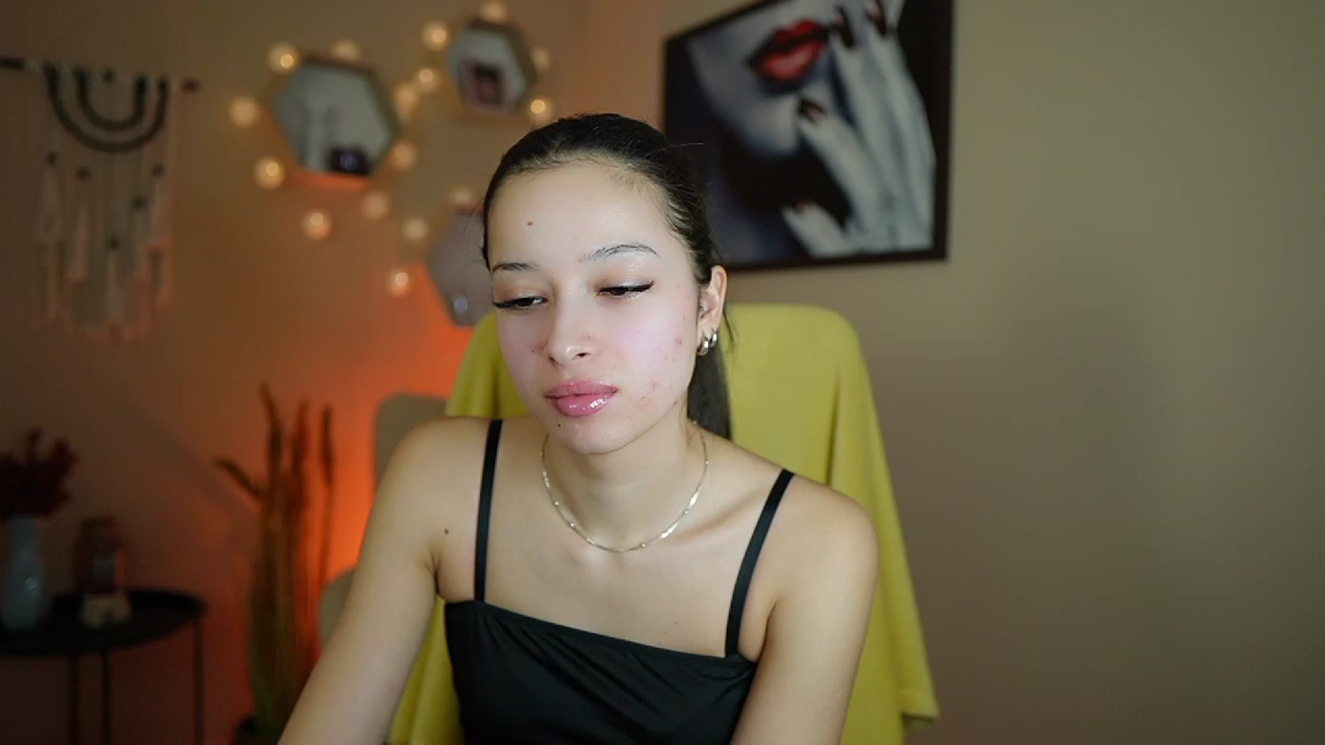 Gallery image thumbnail from Abbie_Maley18's myfreecams stream on, 01/15/2024, 15:35 image 8 of 20