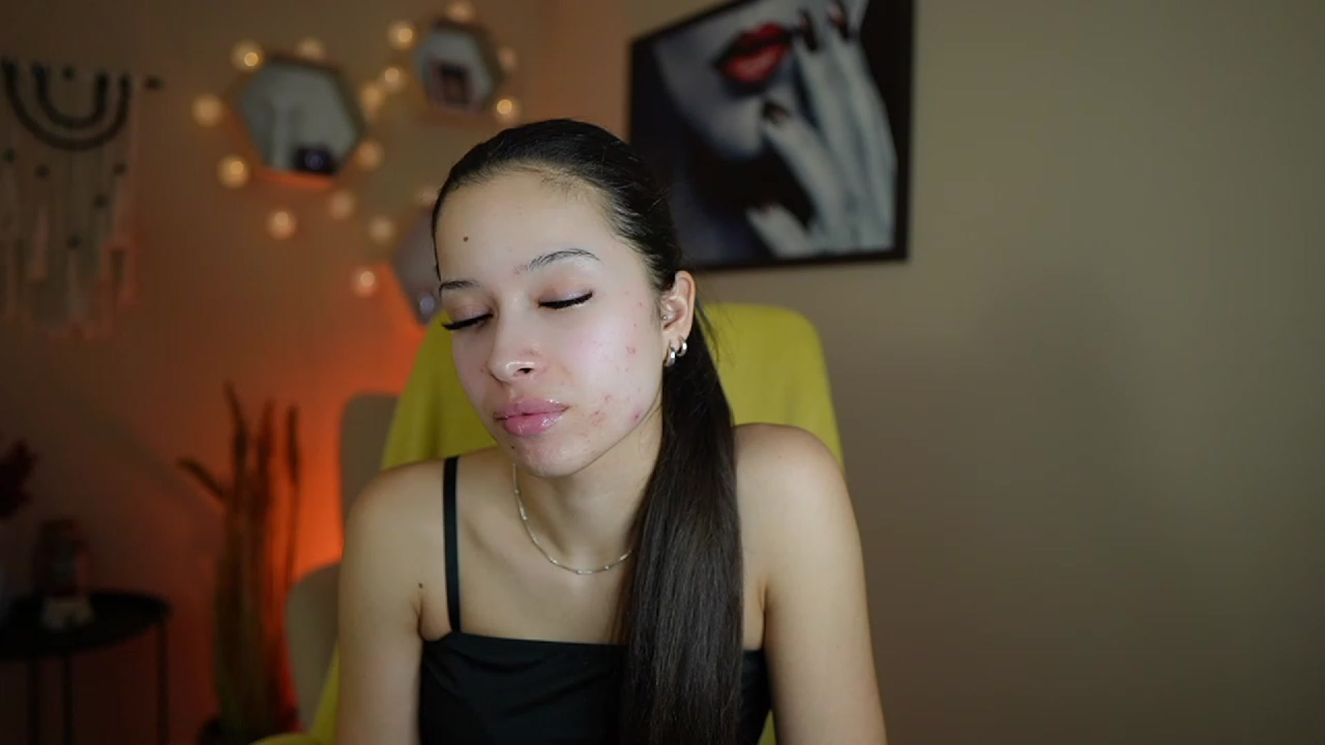 Gallery image thumbnail from Abbie_Maley18's myfreecams stream on, 01/15/2024, 18:49 image 9 of 20