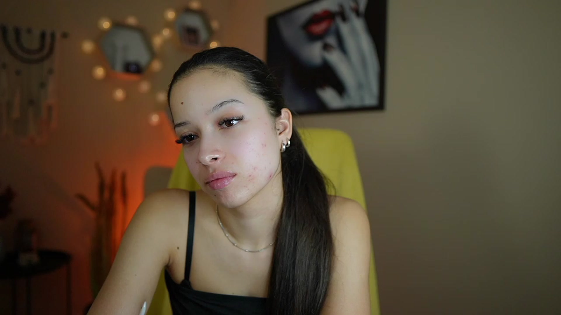 Gallery image thumbnail from Abbie_Maley18's myfreecams stream on, 01/15/2024, 18:49 image 18 of 20