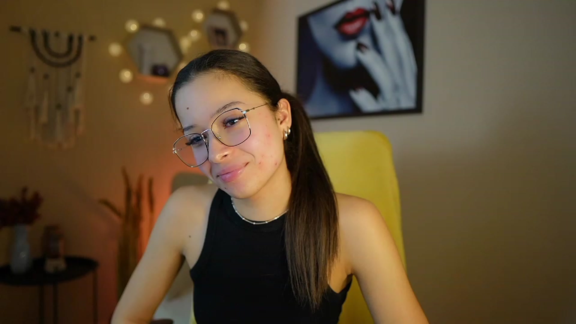Gallery image thumbnail from Abbie_Maley18's myfreecams stream on, 01/16/2024, 15:59 image 15 of 20