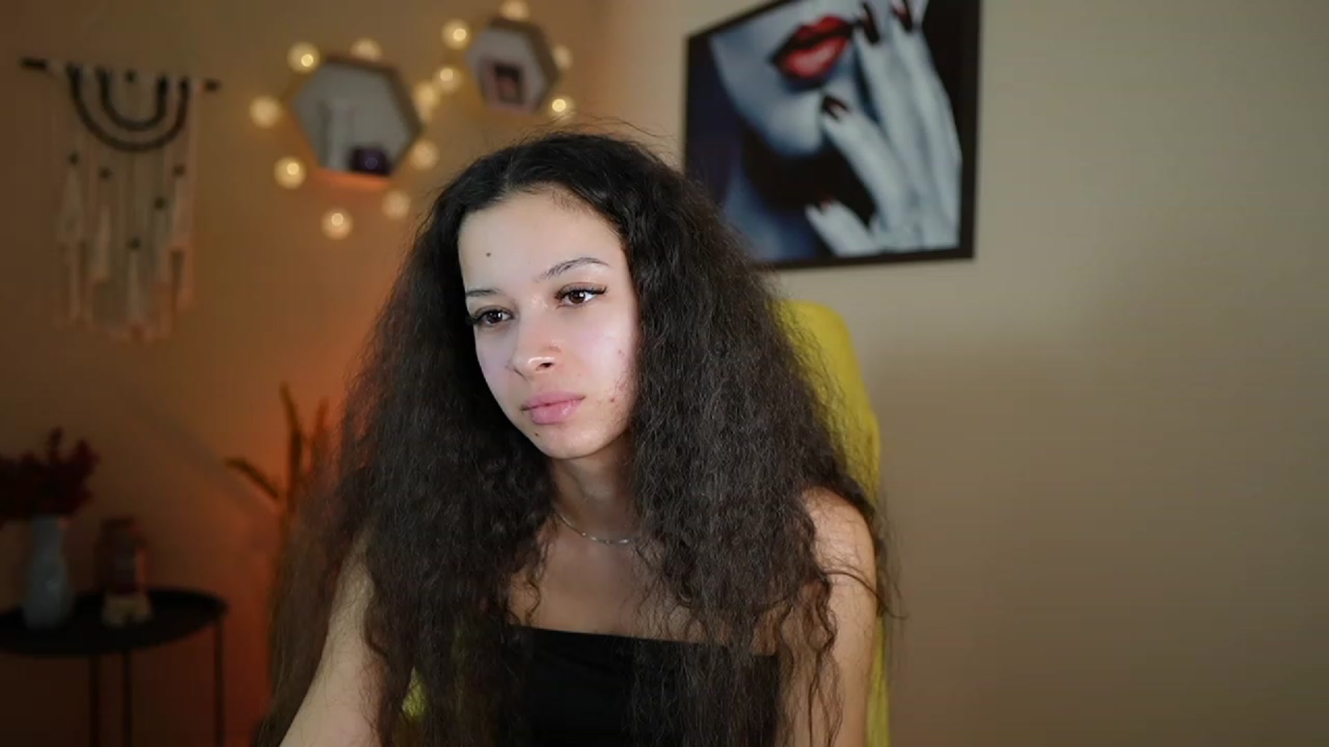 Gallery image thumbnail from Abbie_Maley18's myfreecams stream on, 01/18/2024, 18:37 image 14 of 20