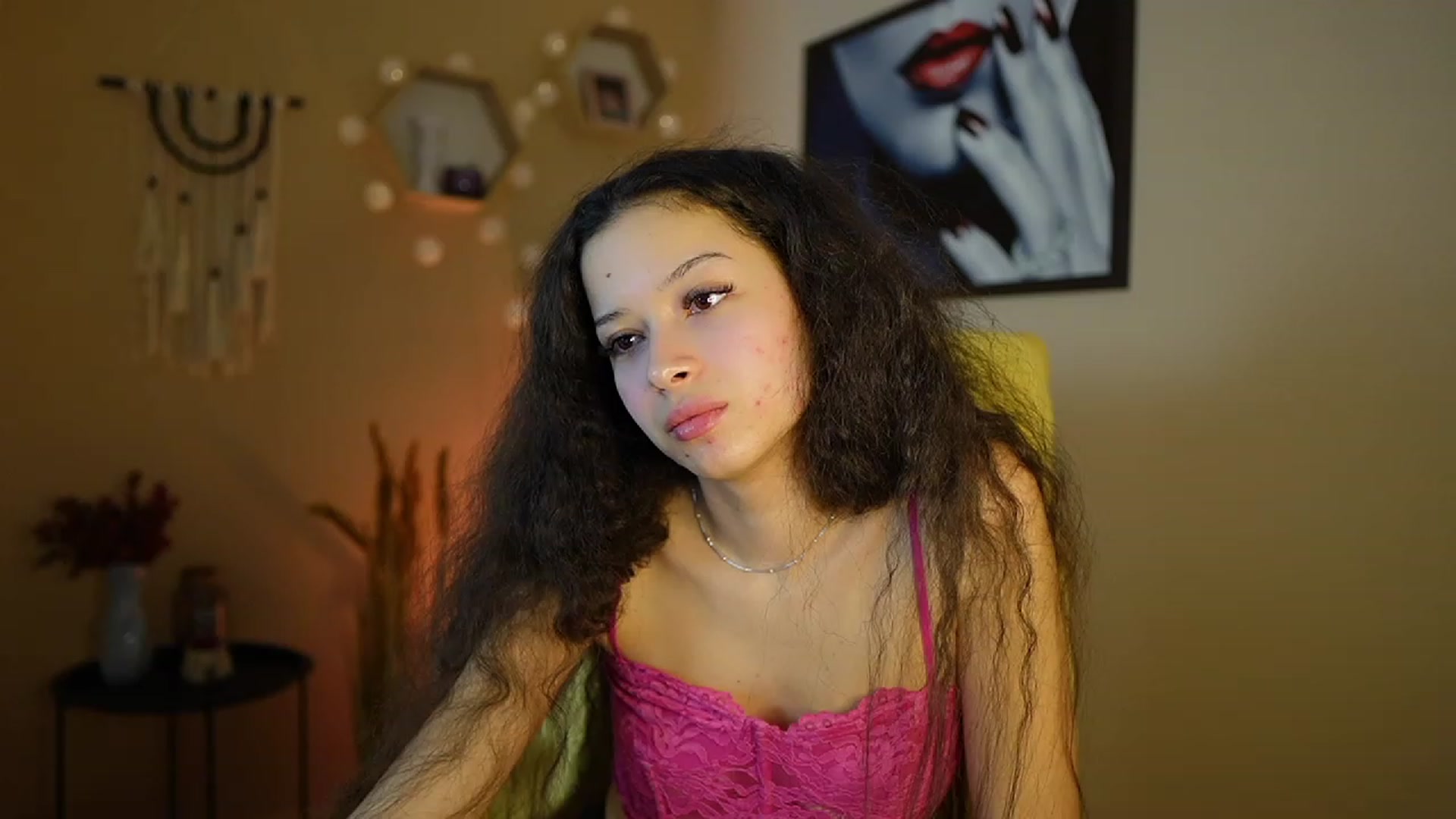 Gallery image thumbnail from Abbie_Maley18's myfreecams stream on, 01/19/2024, 15:46 image 14 of 20
