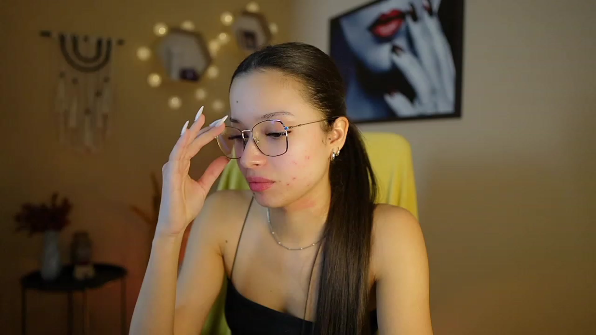Gallery image thumbnail from Abbie_Maley18's myfreecams stream on, 01/21/2024, 15:16 image 10 of 20