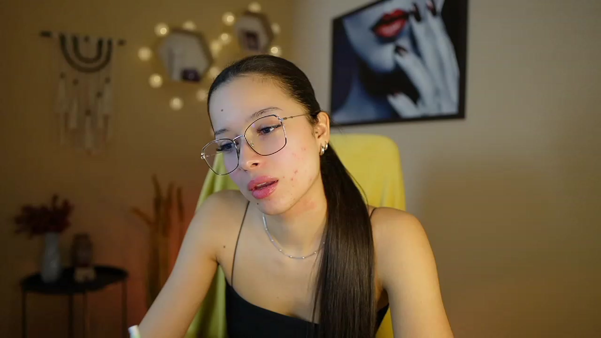 Gallery image thumbnail from Abbie_Maley18's myfreecams stream on, 01/21/2024, 15:16 image 14 of 20