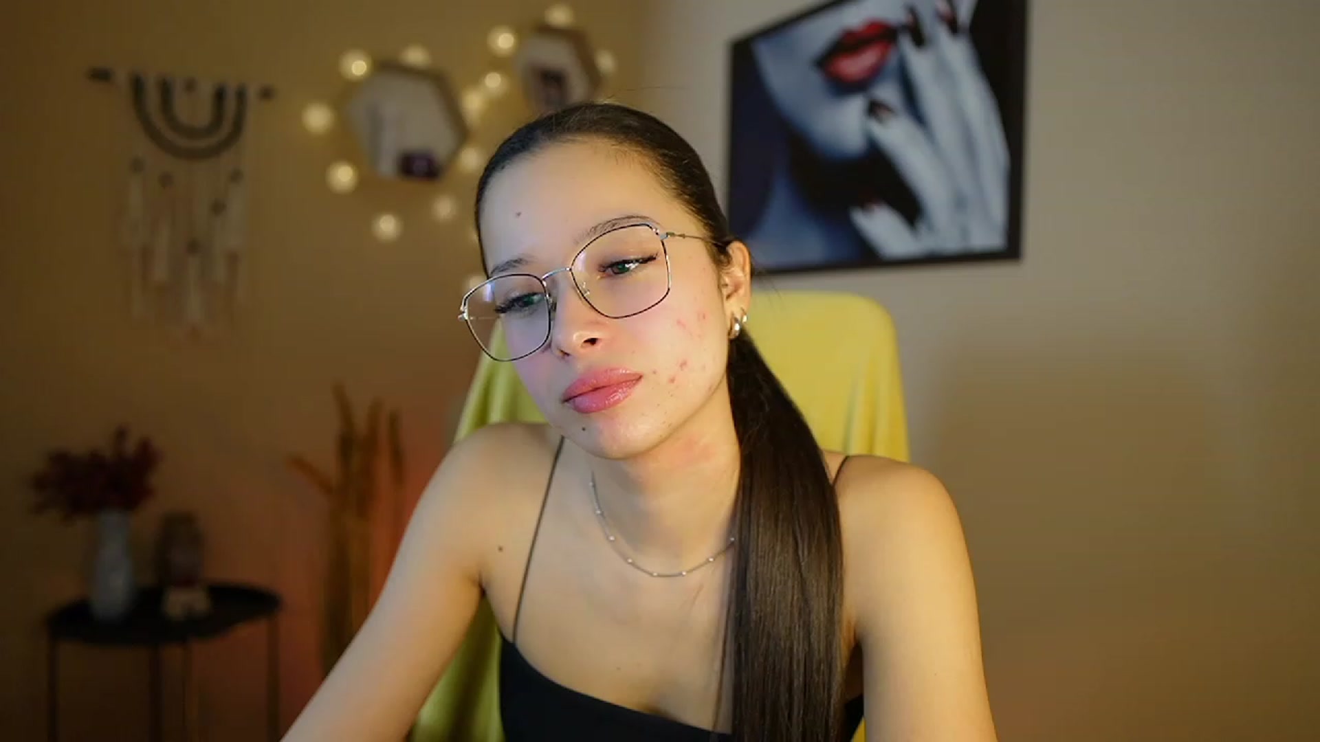 Gallery image thumbnail from Abbie_Maley18's myfreecams stream on, 01/21/2024, 15:16 image 11 of 20