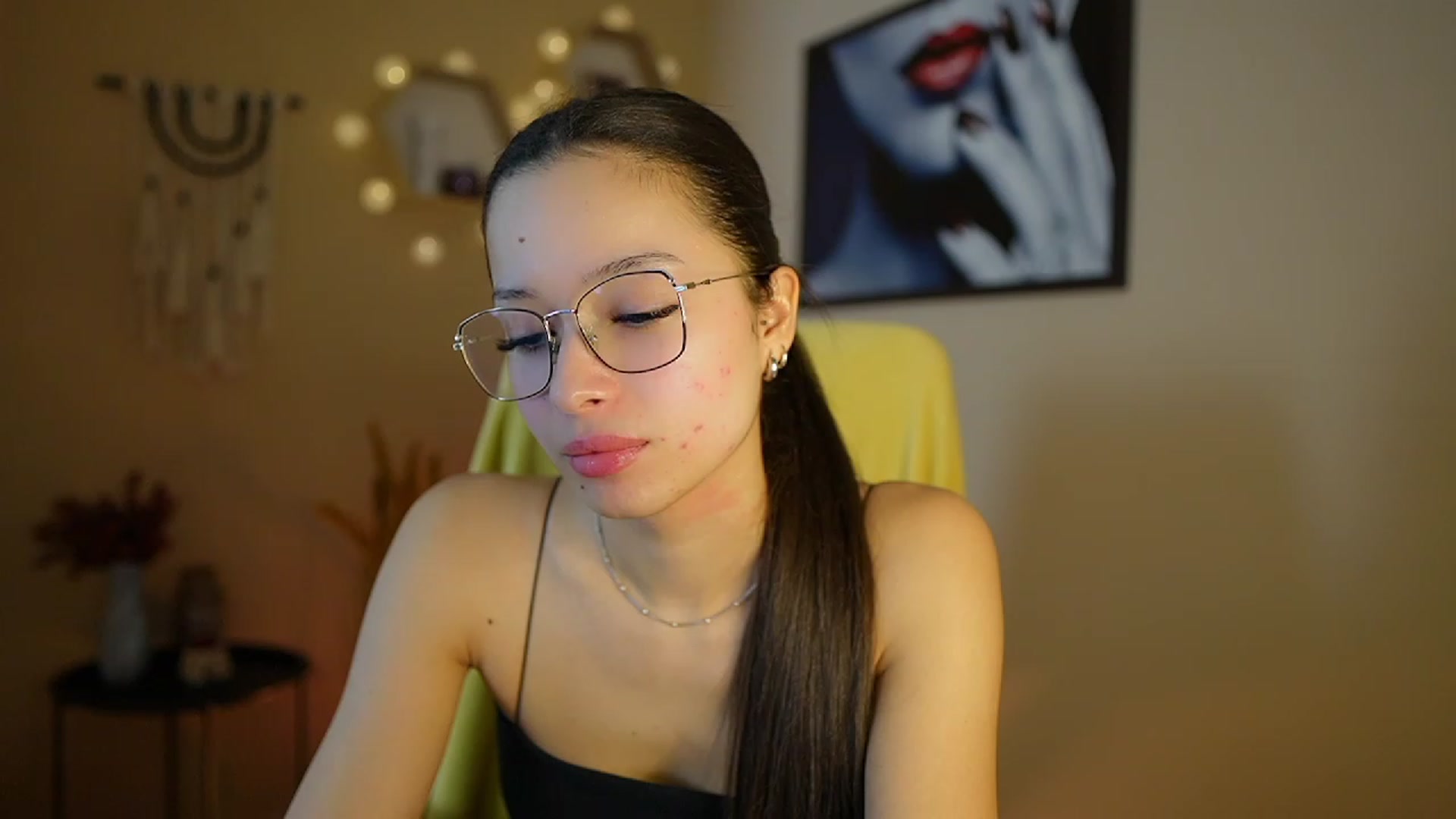 Gallery image thumbnail from Abbie_Maley18's myfreecams stream on, 01/21/2024, 15:16 image 7 of 20