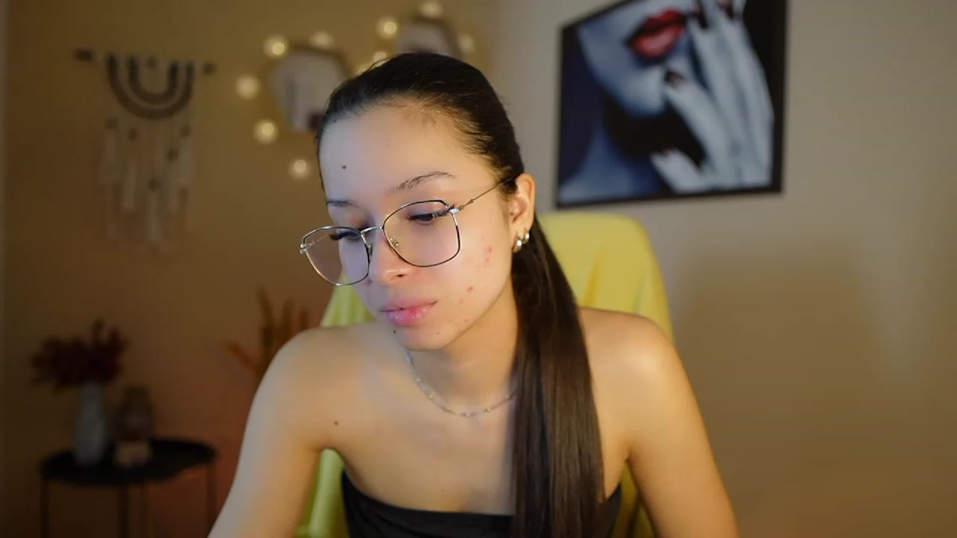 Gallery image thumbnail from Abbie_Maley18's myfreecams stream on, 01/25/2024, 18:55 image 4 of 20