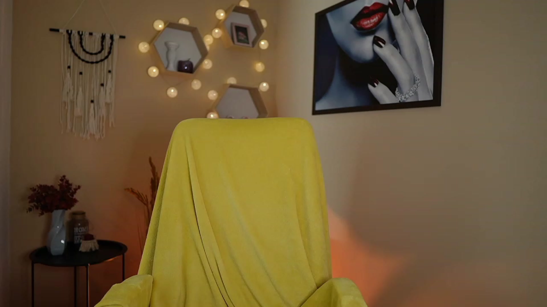 Gallery image thumbnail from Abbie_Maley18's myfreecams stream on, 01/29/2024, 15:45 image 18 of 20