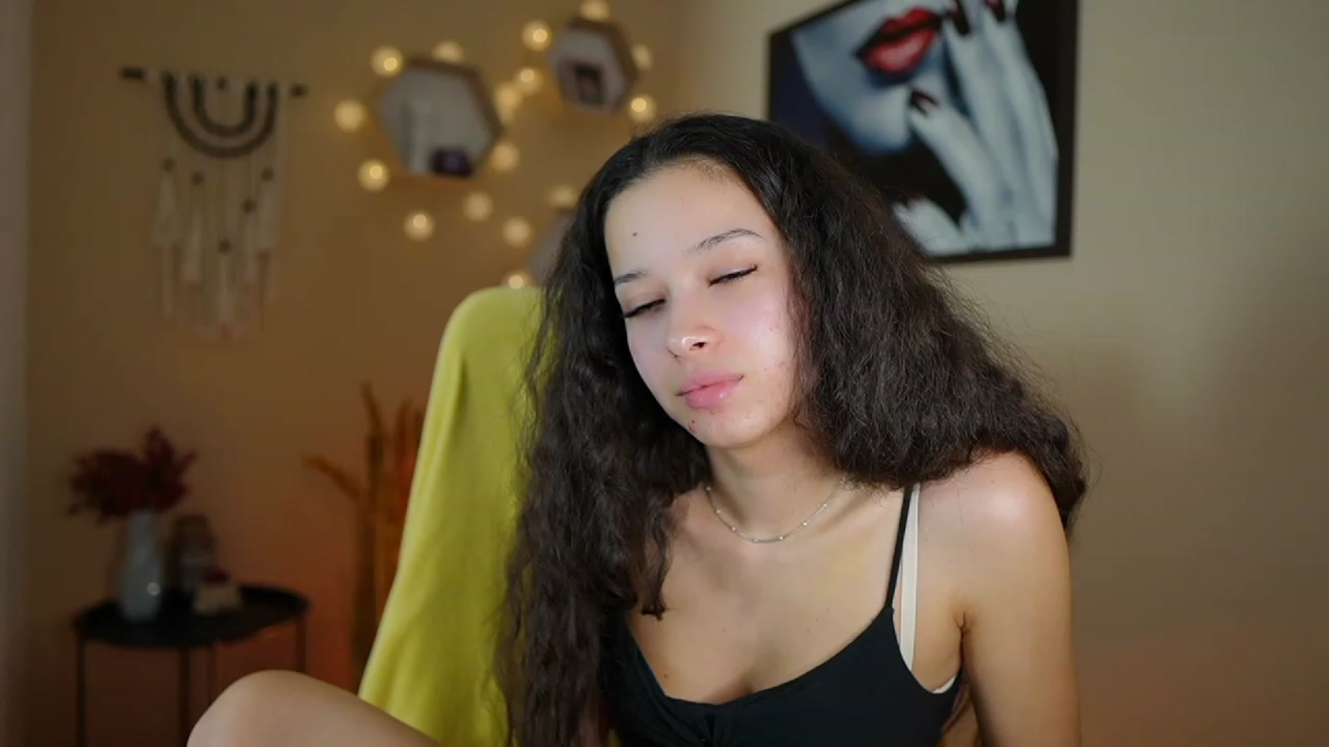 Gallery image thumbnail from Abbie_Maley18's myfreecams stream on, 01/29/2024, 18:44 image 2 of 20