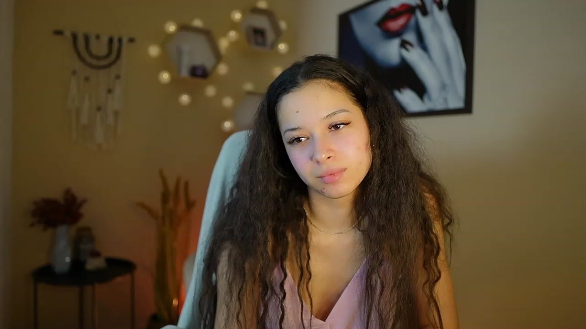 Gallery image thumbnail from Abbie_Maley18's myfreecams stream on, 01/30/2024, 17:13 image 5 of 20