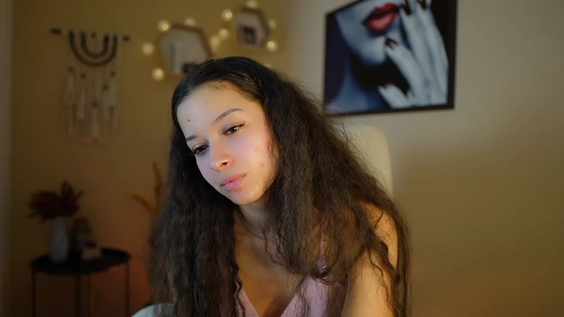 Gallery image thumbnail from Abbie_Maley18's myfreecams stream on, 01/30/2024, 18:53 image 17 of 20
