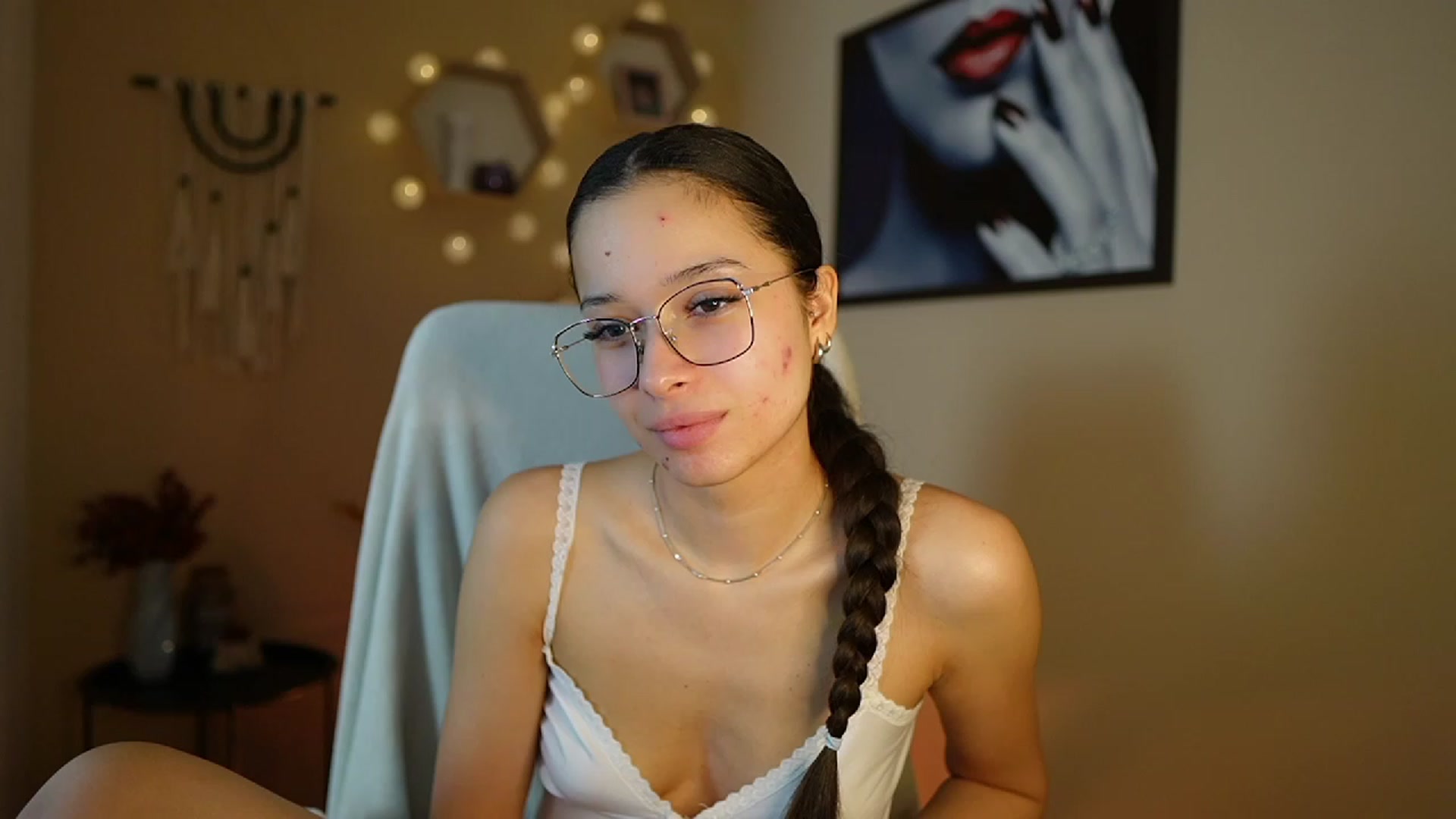 Gallery image thumbnail from Abbie_Maley18's myfreecams stream on, 01/31/2024, 16:00 image 5 of 20