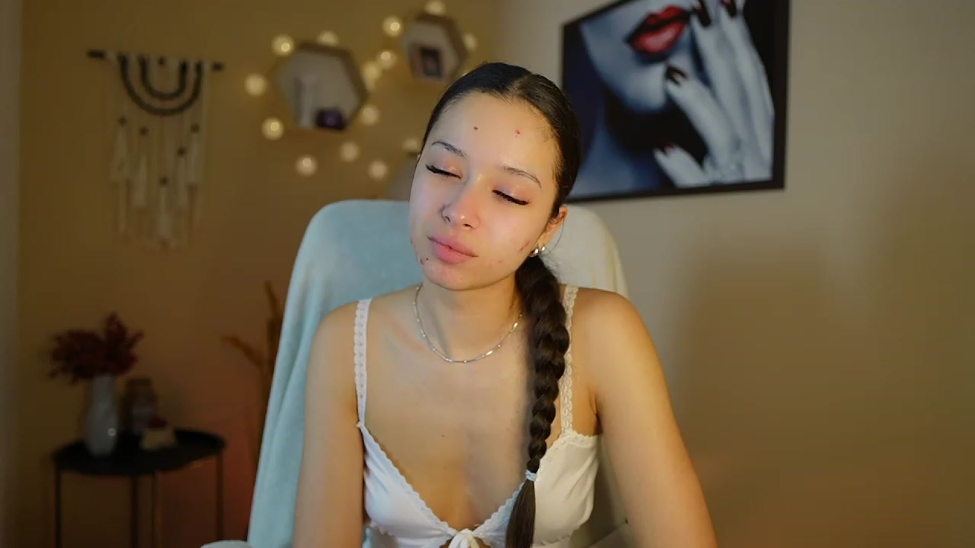 Gallery image thumbnail from Abbie_Maley18's myfreecams stream on, 01/31/2024, 18:58 image 14 of 20