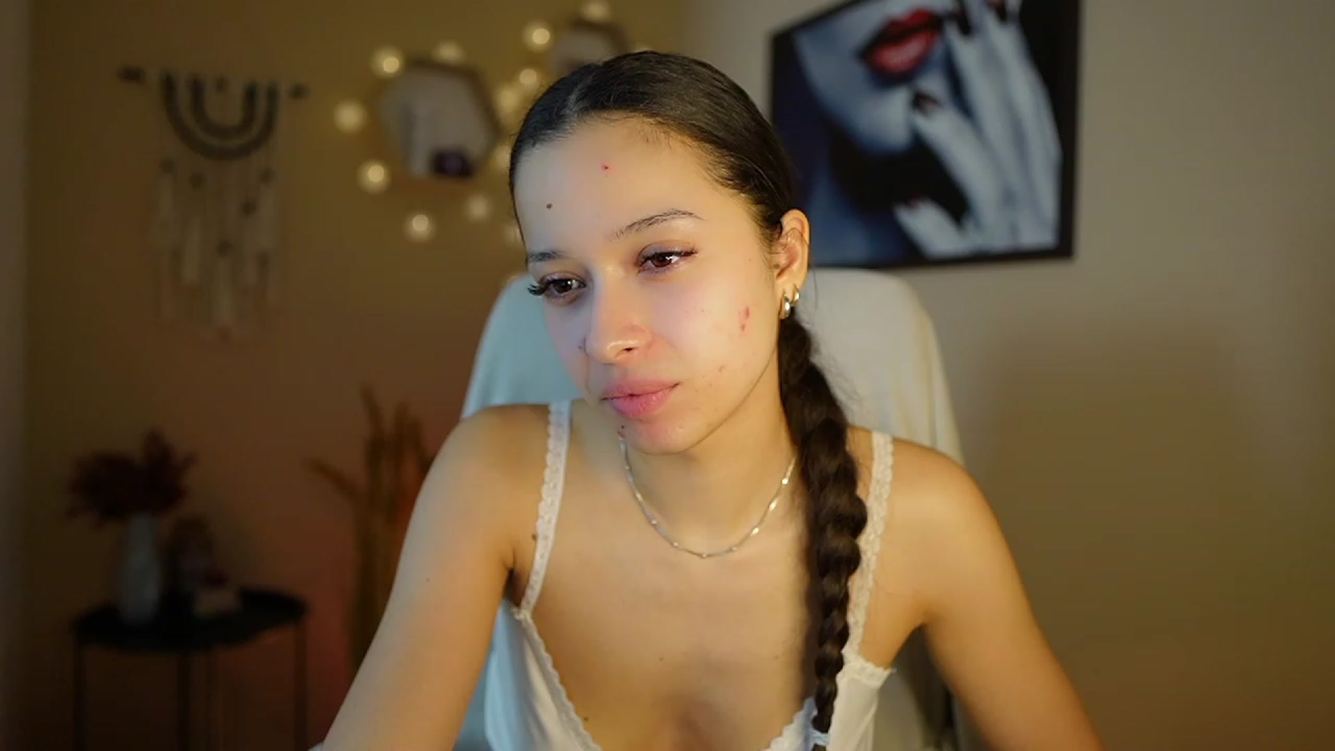 Gallery image thumbnail from Abbie_Maley18's myfreecams stream on, 01/31/2024, 18:58 image 7 of 20