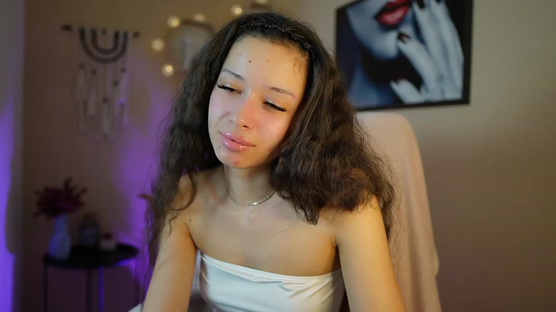 Gallery image thumbnail from Abbie_Maley18's myfreecams stream on, 02/25/2024, 17:56 image 3 of 20