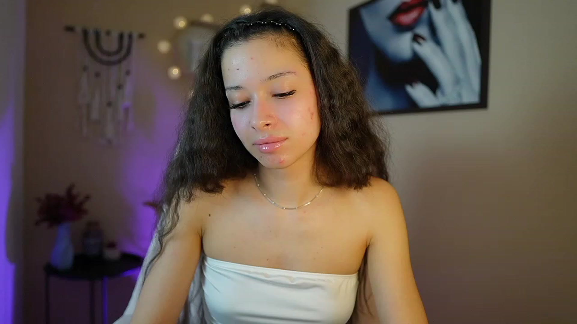 Gallery image thumbnail from Abbie_Maley18's myfreecams stream on, 02/25/2024, 17:56 image 16 of 20