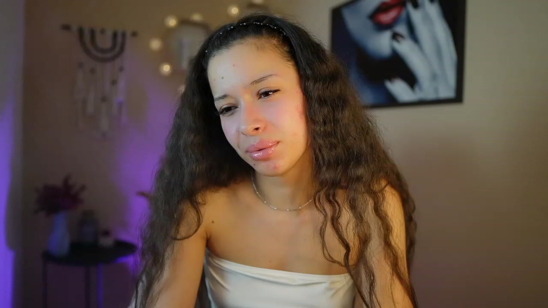 Gallery image thumbnail from Abbie_Maley18's myfreecams stream on, 02/25/2024, 17:56 image 4 of 20