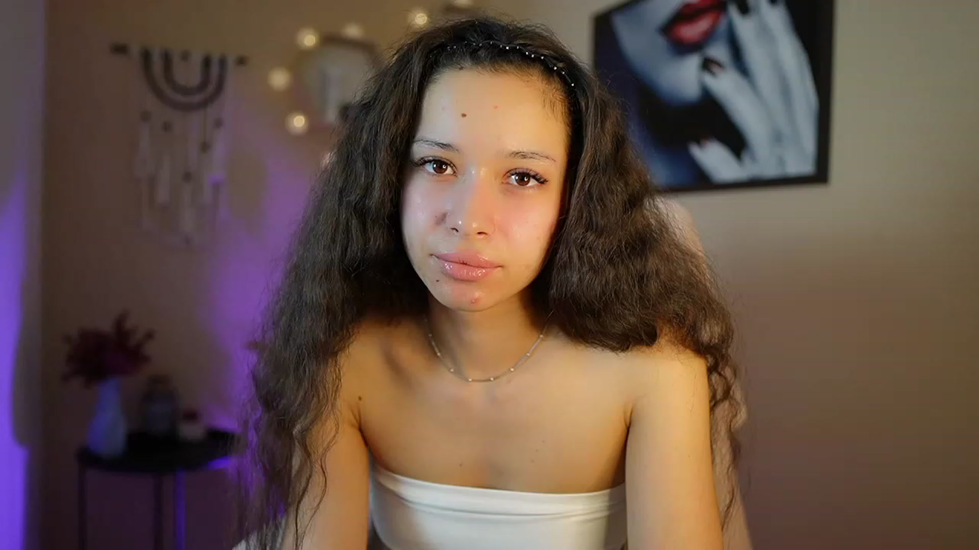 Gallery image thumbnail from Abbie_Maley18's myfreecams stream on, 02/25/2024, 18:52 image 17 of 20