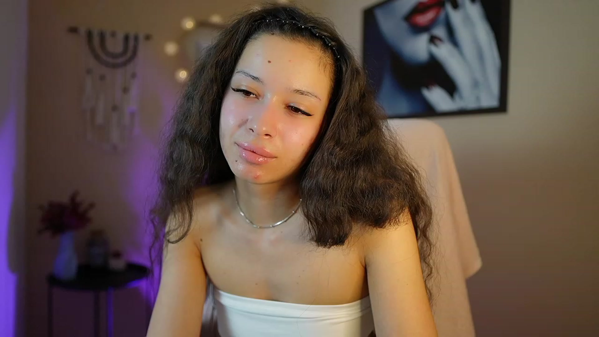 Gallery image thumbnail from Abbie_Maley18's myfreecams stream on, 02/25/2024, 18:52 image 3 of 20