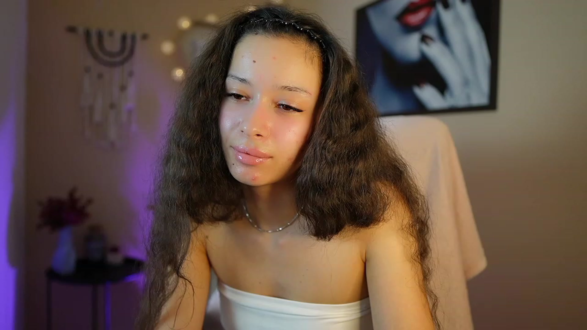 Gallery image thumbnail from Abbie_Maley18's myfreecams stream on, 02/25/2024, 18:52 image 1 of 20