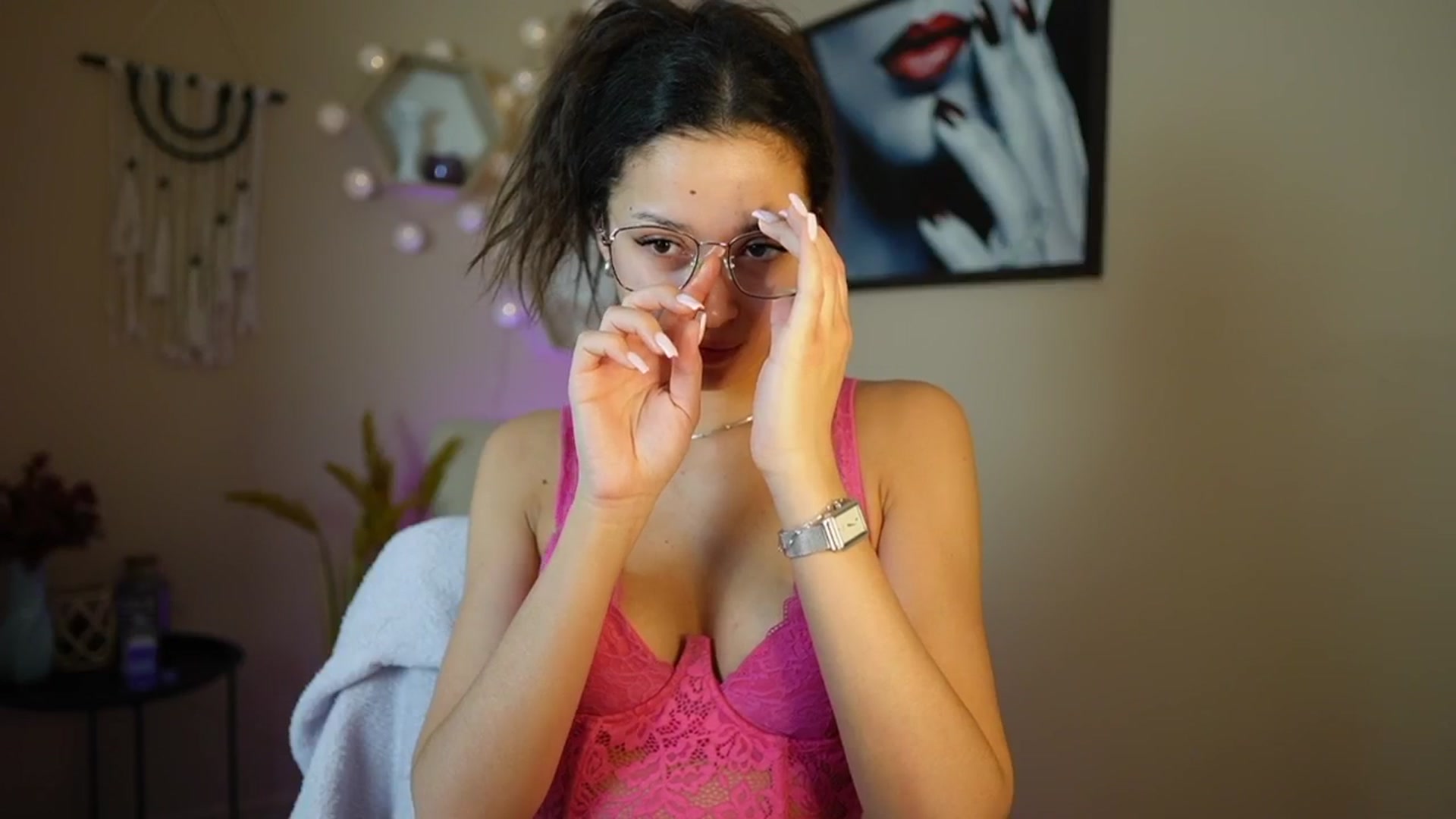 Gallery image thumbnail from Abbie_Maley18's myfreecams stream on, 04/26/2024, 16:59 image 2 of 20