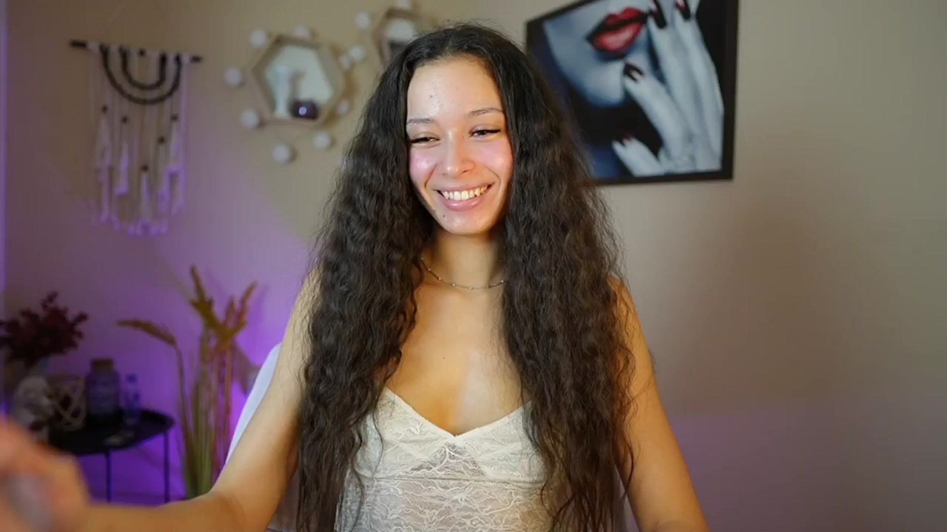 Gallery image thumbnail from Abbie_Maley18's myfreecams stream on, 05/13/2024, 13:00 image 17 of 20