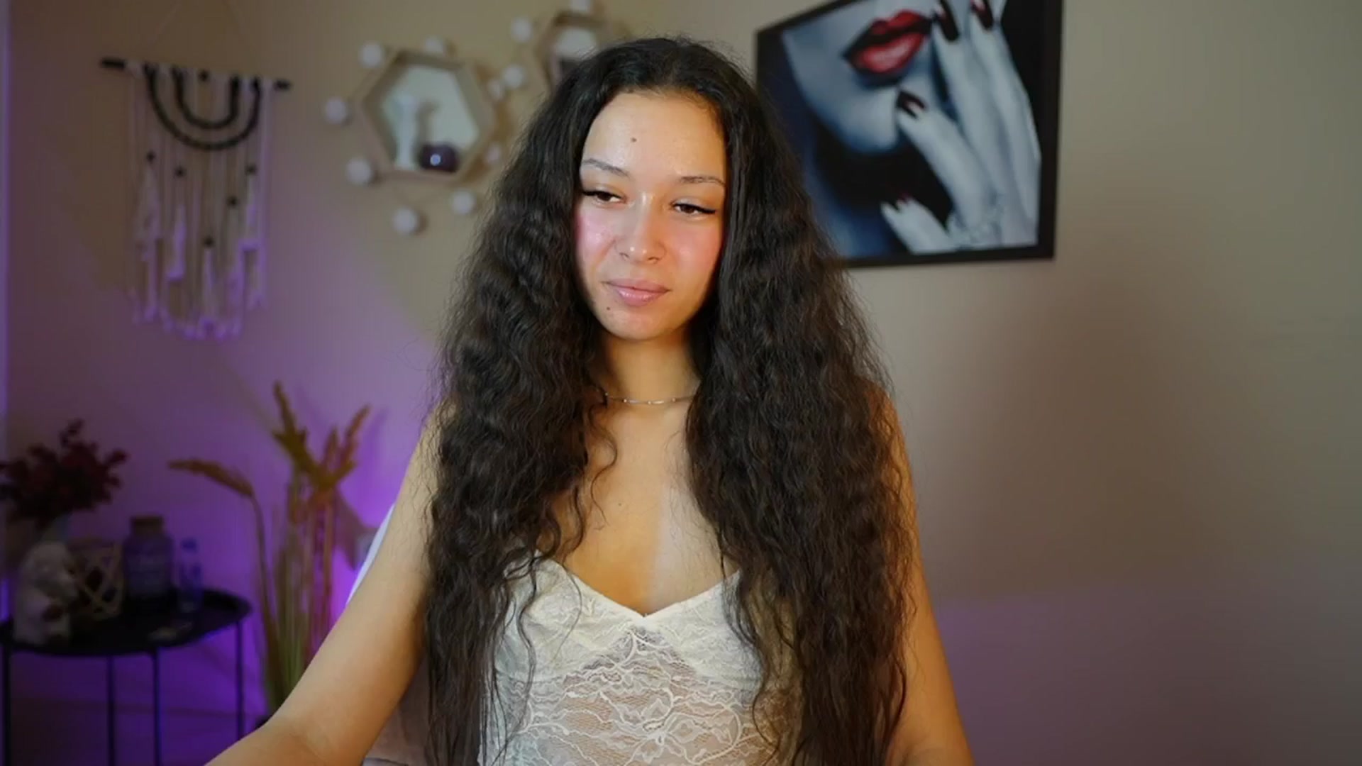 Gallery image thumbnail from Abbie_Maley18's myfreecams stream on, 05/13/2024, 13:00 image 19 of 20