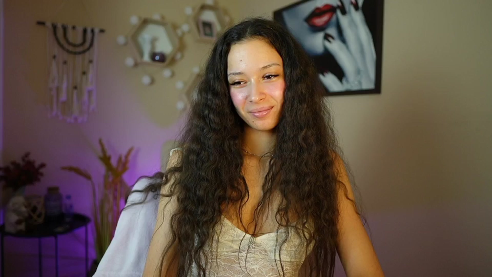 Gallery image thumbnail from Abbie_Maley18's myfreecams stream on, 05/13/2024, 13:48 image 12 of 20