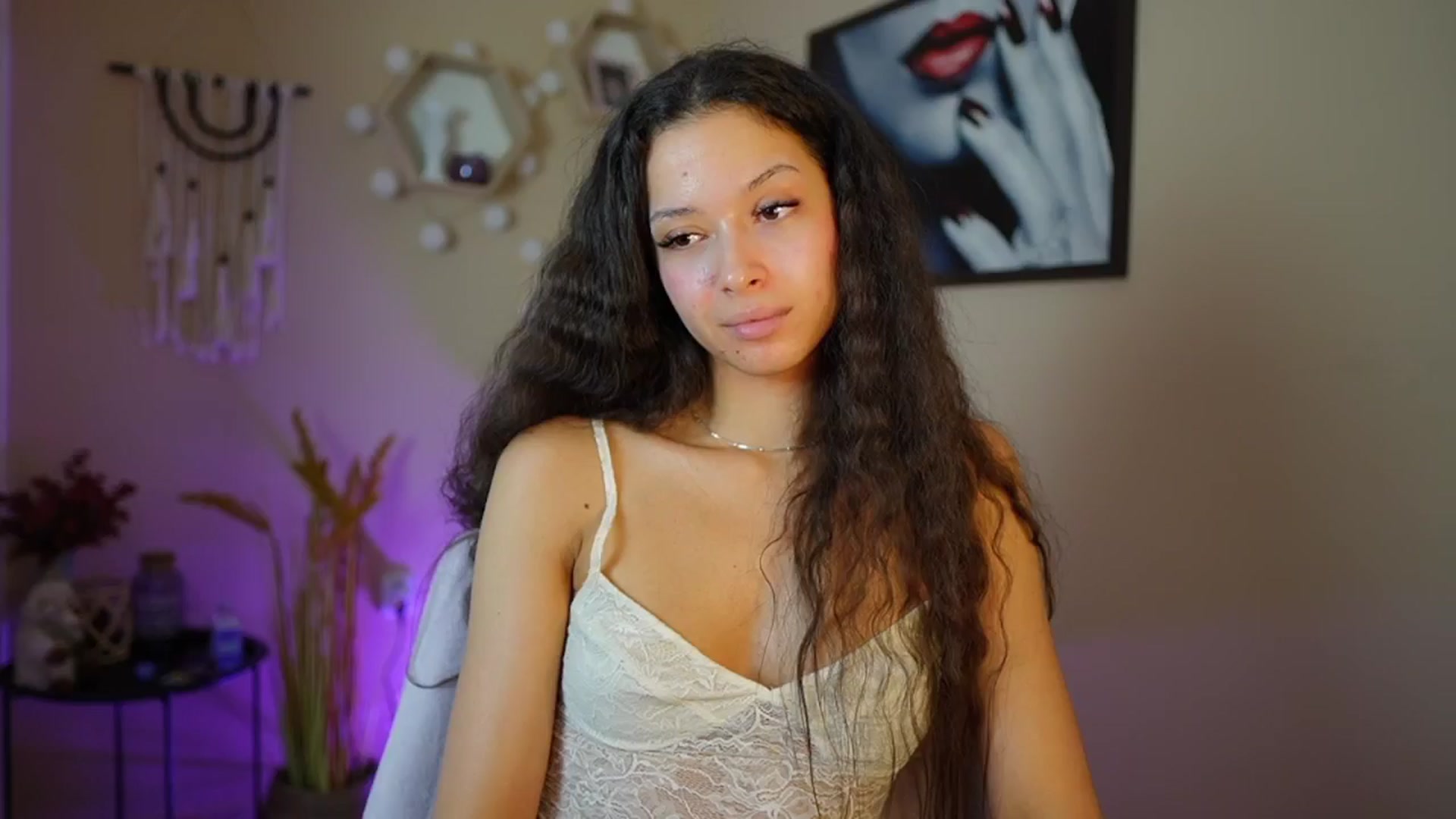 Gallery image thumbnail from Abbie_Maley18's myfreecams stream on, 05/13/2024, 16:22 image 18 of 20