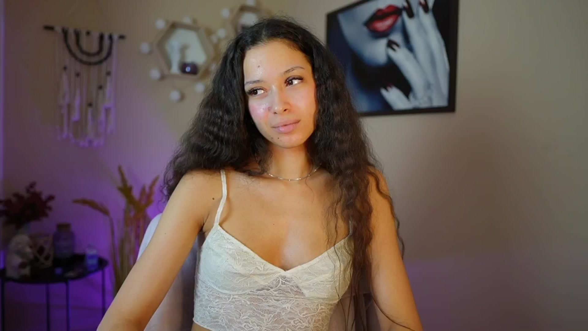 Gallery image thumbnail from Abbie_Maley18's myfreecams stream on, 05/13/2024, 16:22 image 10 of 20