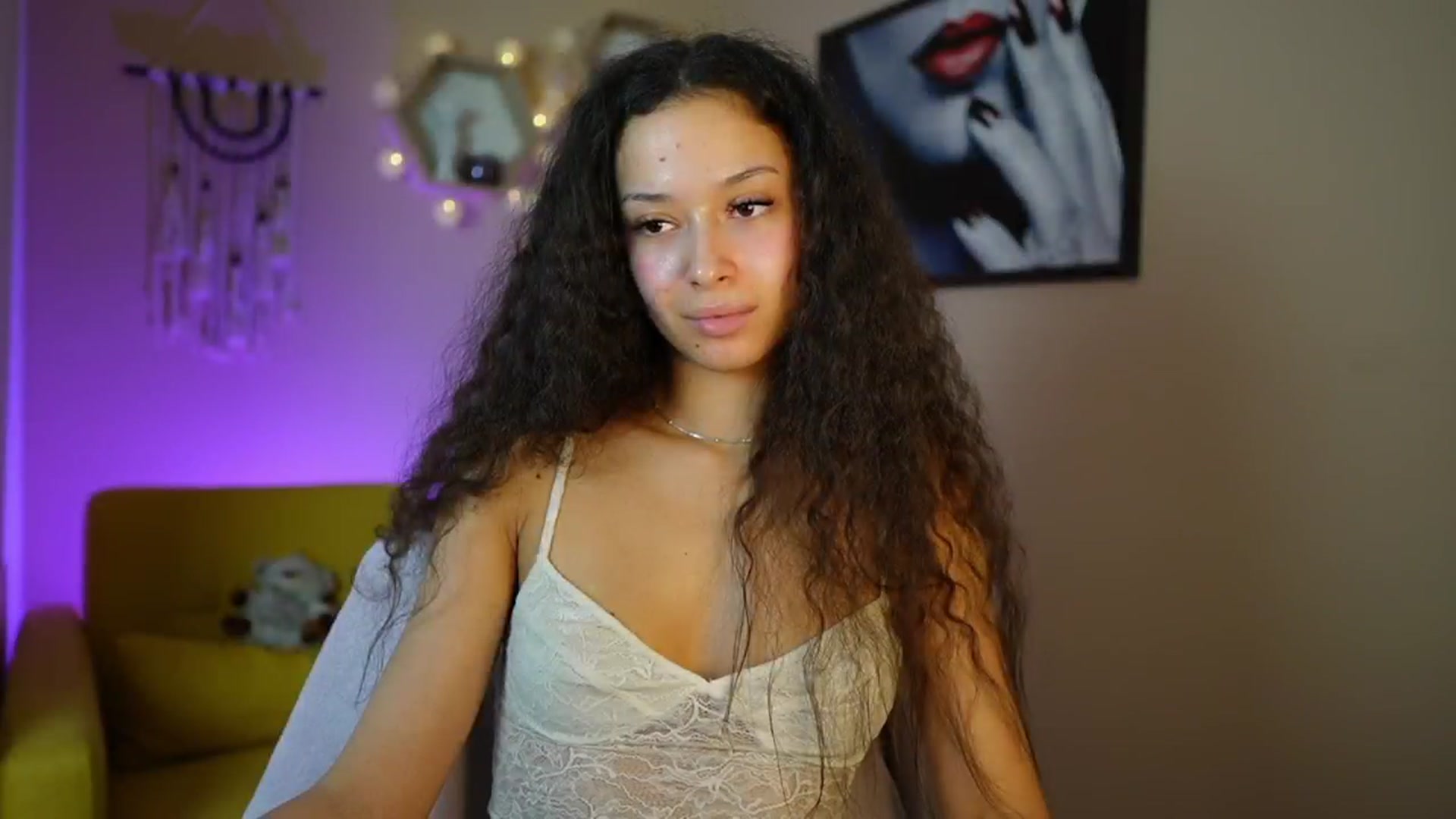 Gallery image thumbnail from Abbie_Maley18's myfreecams stream on, 05/21/2024, 17:50 image 14 of 20