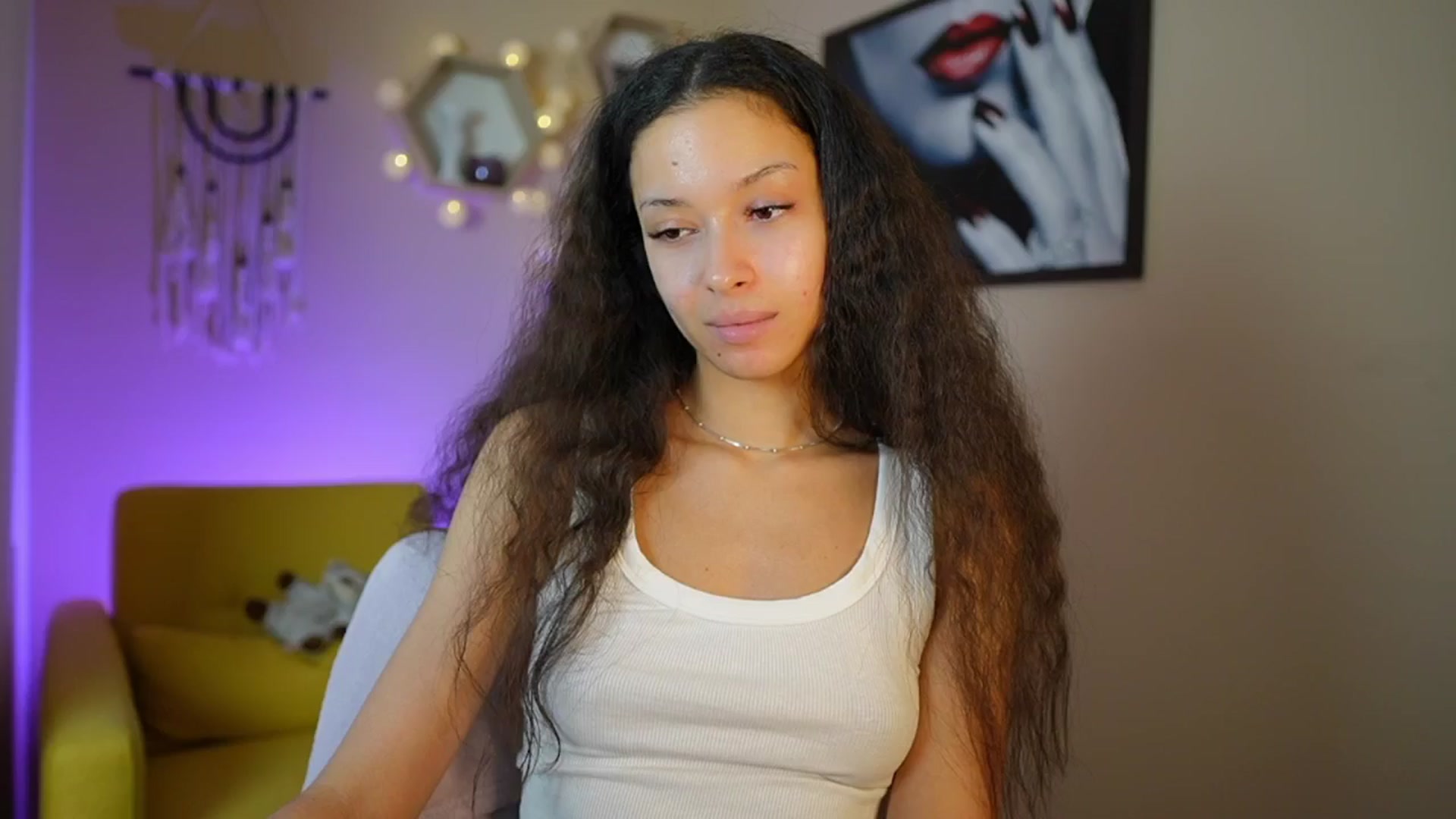 Gallery image thumbnail from Abbie_Maley18's myfreecams stream on, 05/27/2024, 18:01 image 17 of 20